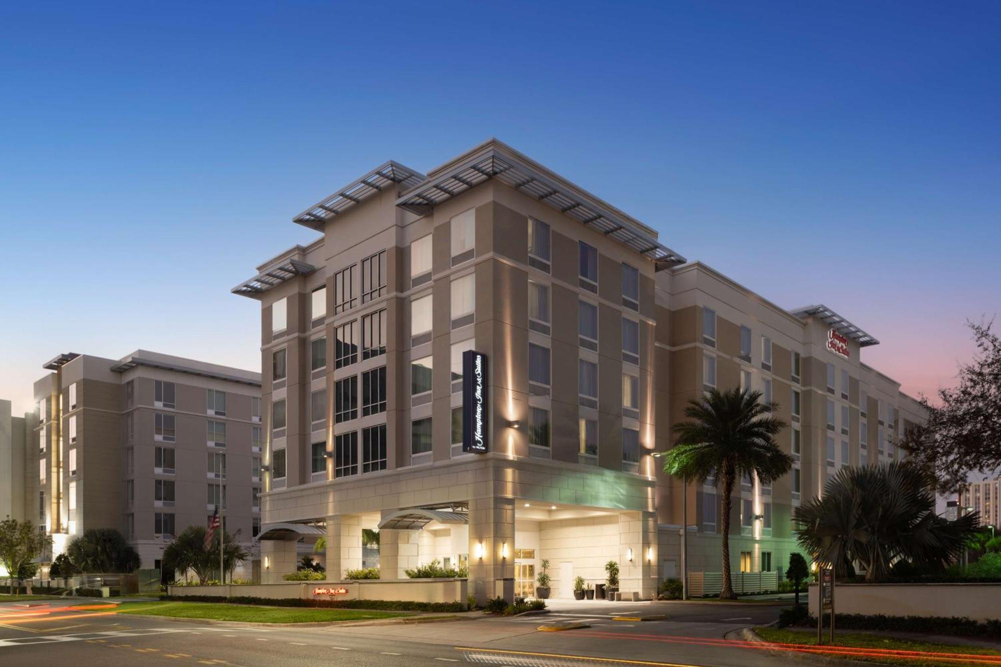Hampton Inn & Suites Orlando/Downtown South - Medical Center מראה חיצוני תמונה